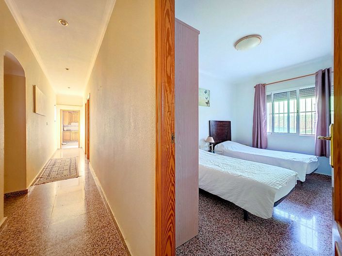 Image No.28-5 Bed Country House for sale