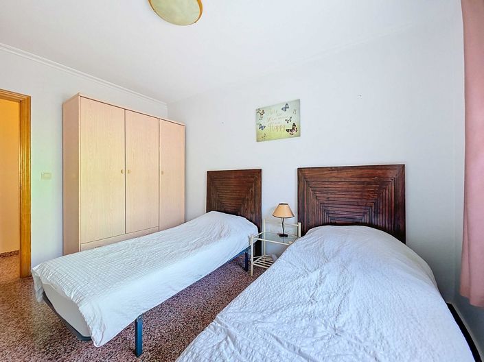 Image No.30-5 Bed Country House for sale