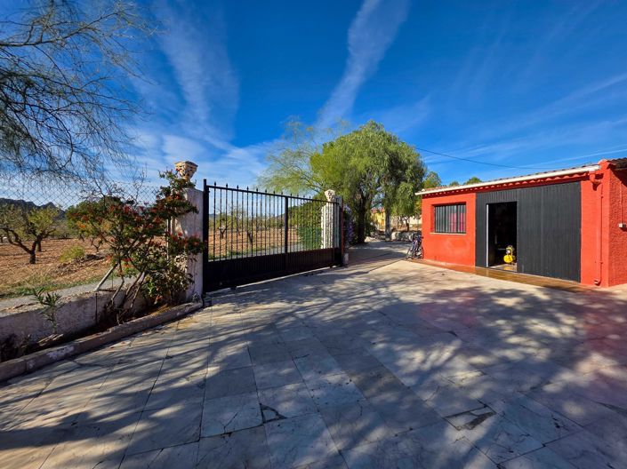 Image No.40-5 Bed Country House for sale