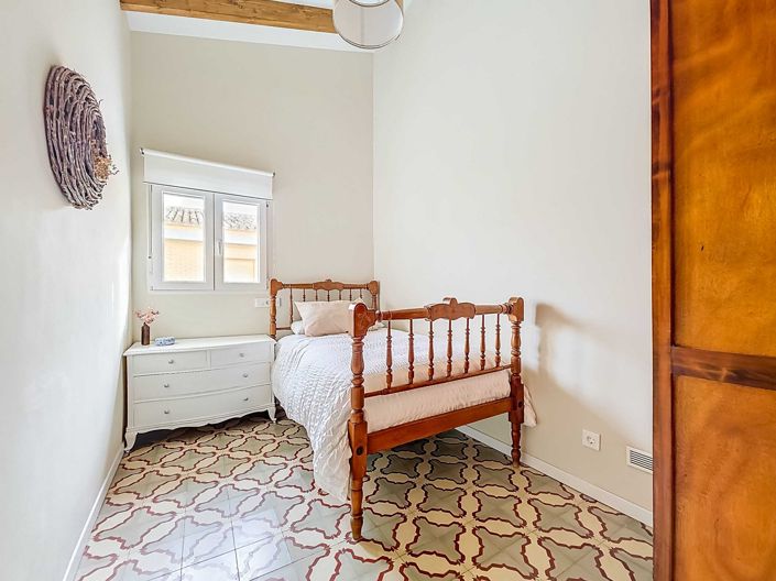 Image No.29-3 Bed Townhouse for sale