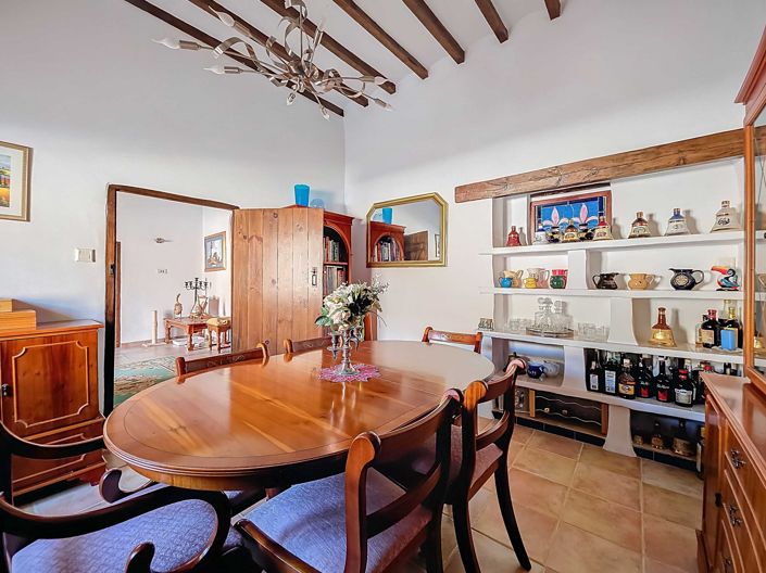 Image No.12-6 Bed Country House for sale