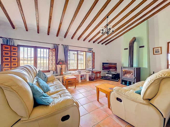 Image No.25-6 Bed Country House for sale