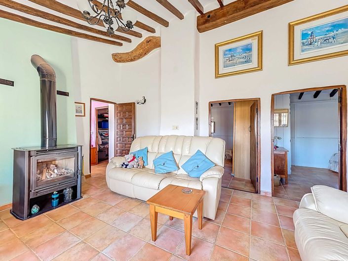 Image No.26-6 Bed Country House for sale