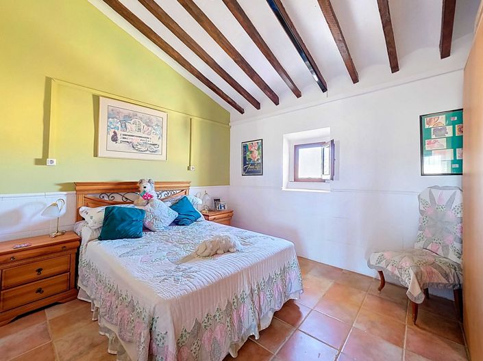 Image No.36-6 Bed Country House for sale