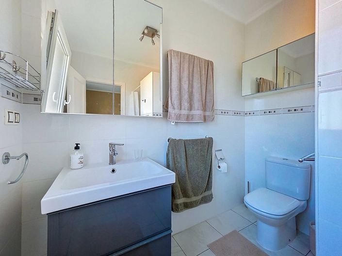 Image No.27-3 Bed Villa for sale