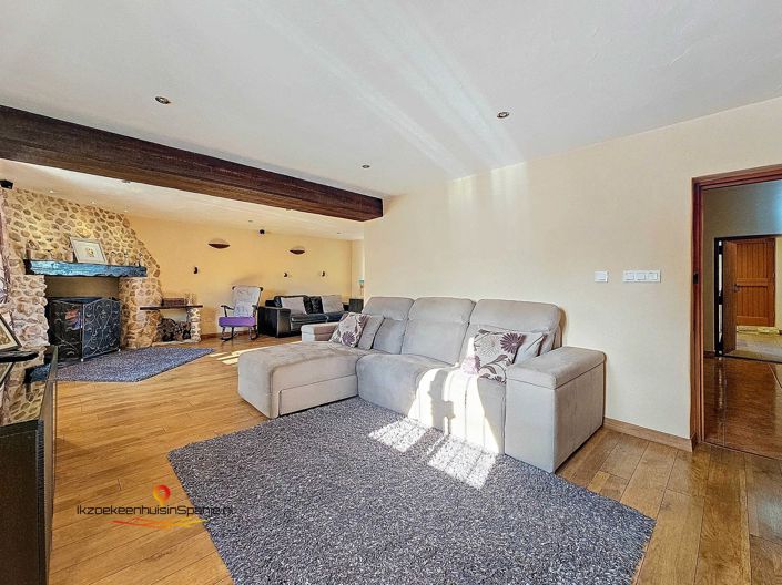 Image No.11-4 Bed Townhouse for sale