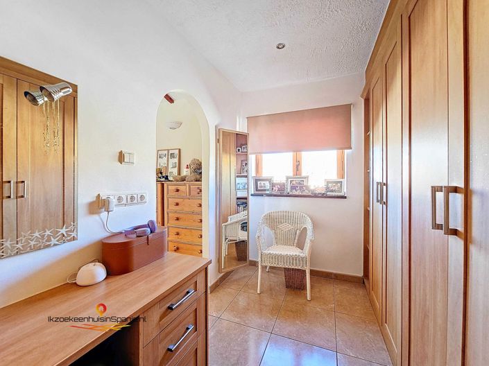 Image No.47-4 Bed Townhouse for sale