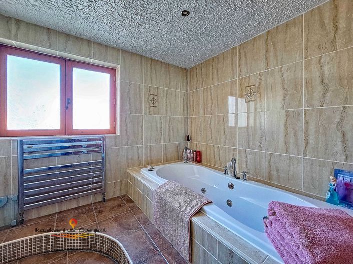 Image No.50-4 Bed Townhouse for sale