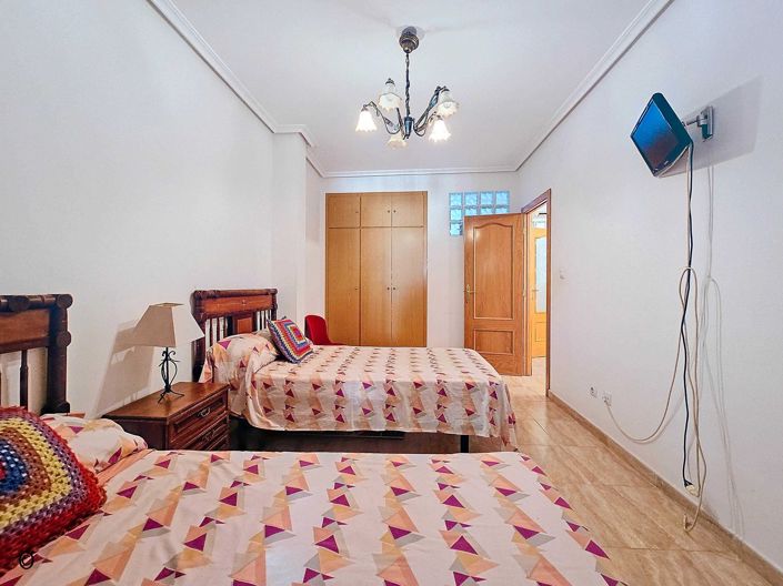 Image No.31-3 Bed Townhouse for sale