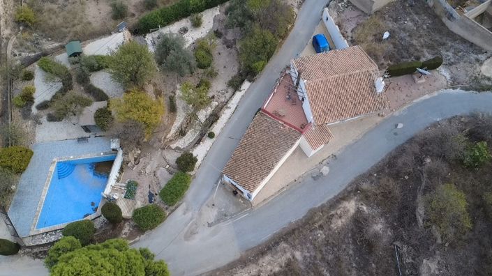 Image No.2-4 Bed Country House for sale