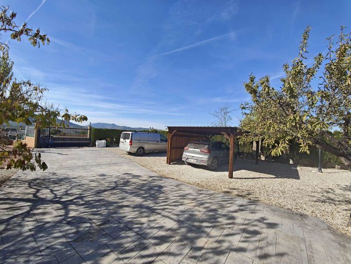 Image No.14-3 Bed Villa for sale