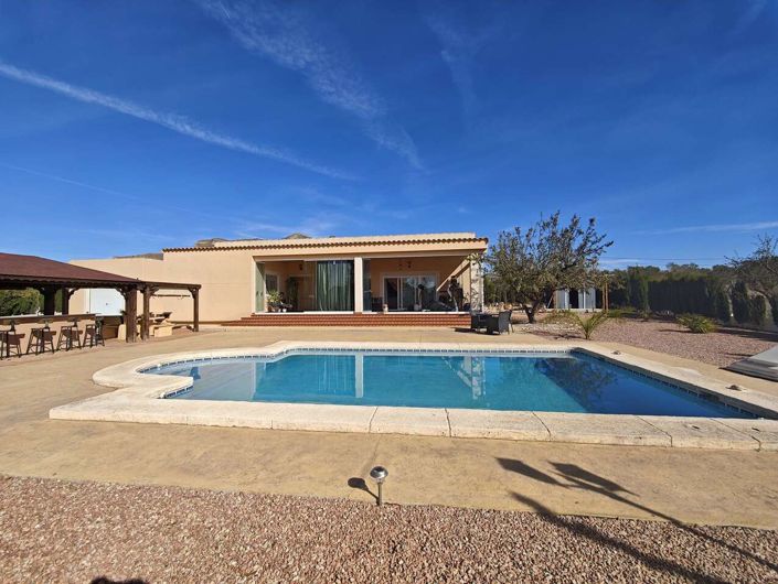 Image No.6-3 Bed Villa for sale