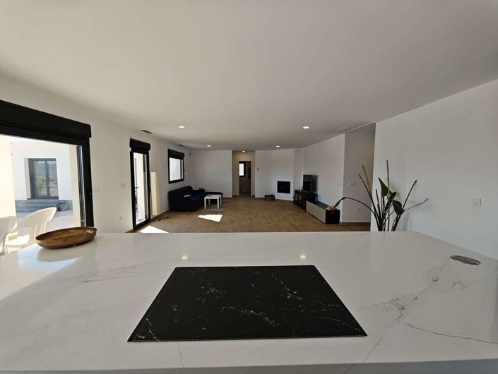 Image No.47-4 Bed Villa for sale