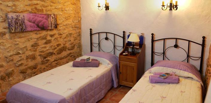 Image No.10-8 Bed Country House for sale