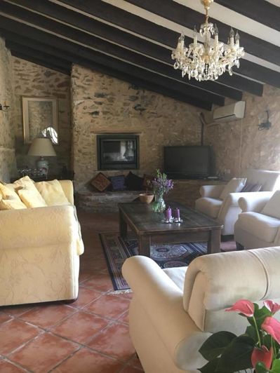 Image No.7-8 Bed Country House for sale