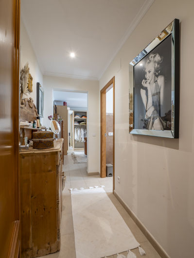 Image No.34-4 Bed Villa for sale