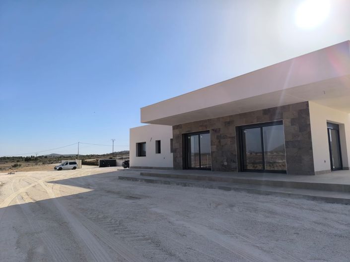 Image No.25-3 Bed Villa for sale