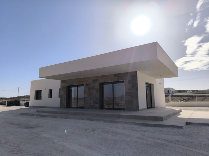 Image No.27-3 Bed Villa for sale