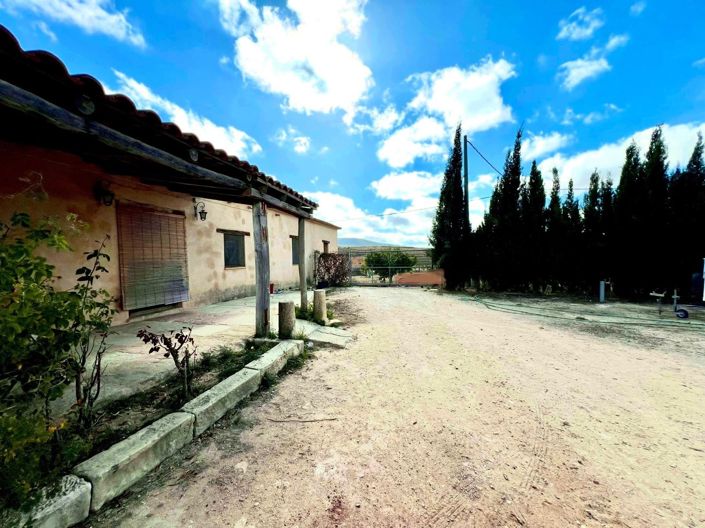 Image No.22-Maison de campagne de 4 chambres à vendre à Pinoso