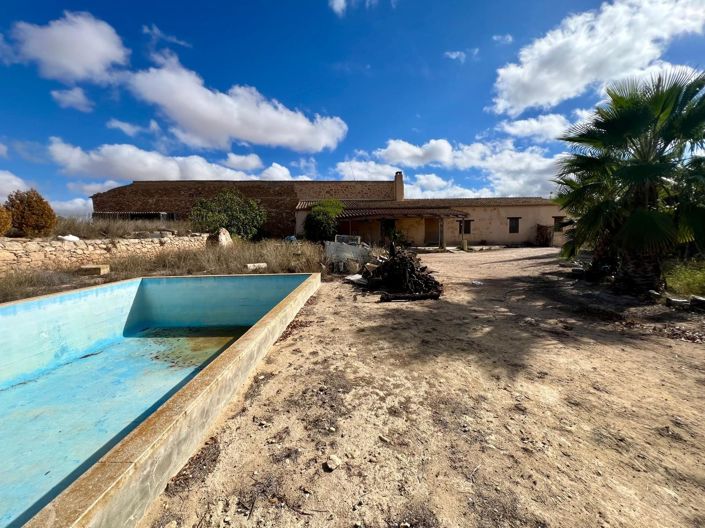 Image No.25-Maison de campagne de 4 chambres à vendre à Pinoso