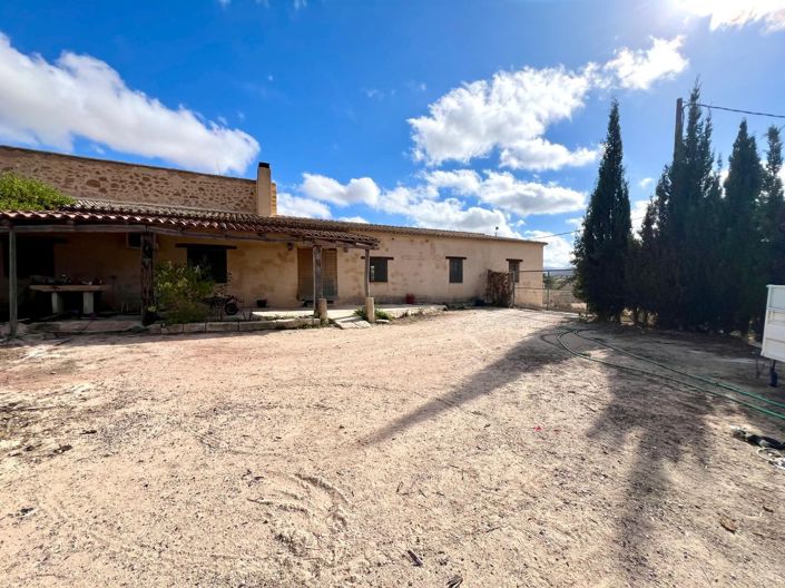 Image No.26-Maison de campagne de 4 chambres à vendre à Pinoso