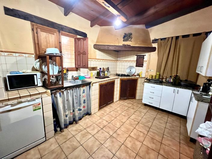 Image No.3-Maison de campagne de 4 chambres à vendre à Pinoso