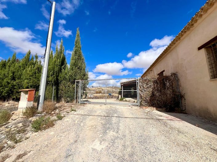 Image No.31-Maison de campagne de 4 chambres à vendre à Pinoso