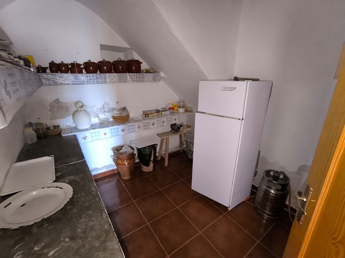 Image No.18-5 Bed Country House for sale