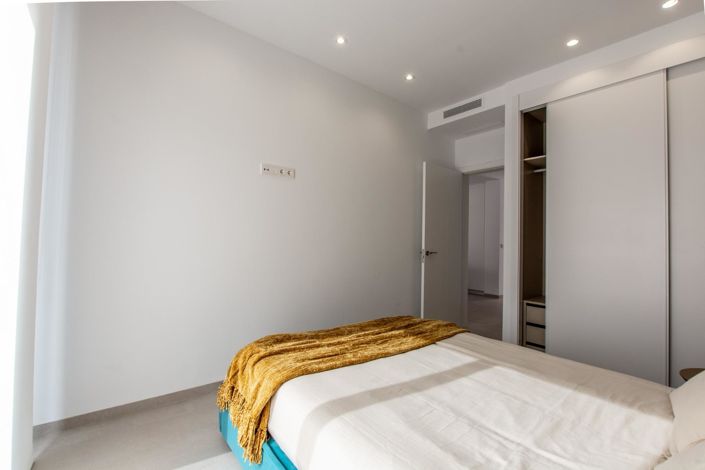 Image No.12-2 Bed Apartment for sale