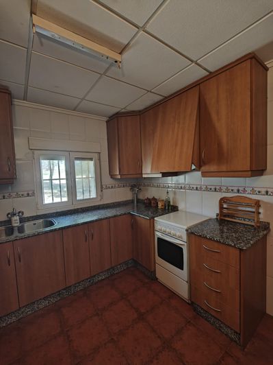 Image No.8-Maison de campagne de 4 chambres à vendre à Yecla