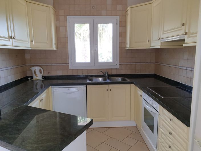 Image No.6-3 Bed Villa for sale