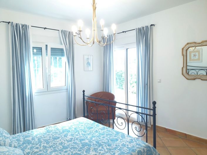 Image No.12-4 Bed Villa for sale