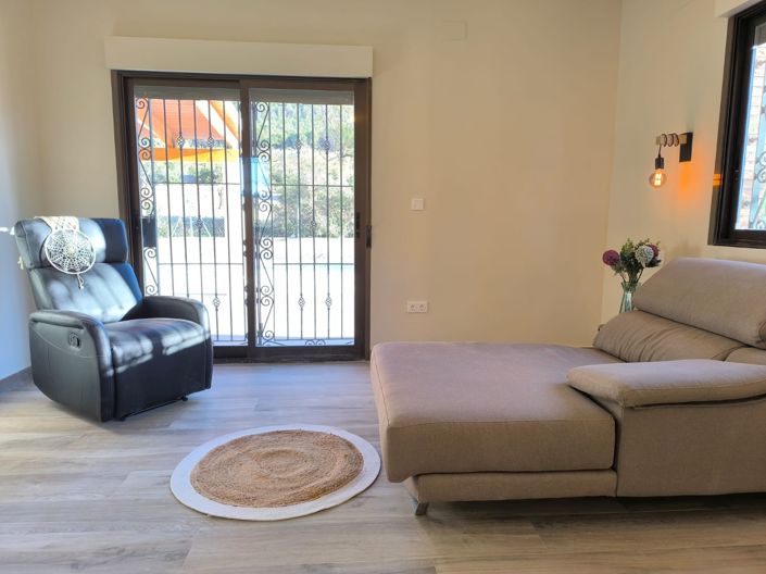 Image No.12-4 Bed Villa for sale