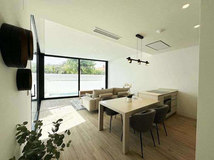 Image No.7-3 Bed Villa for sale