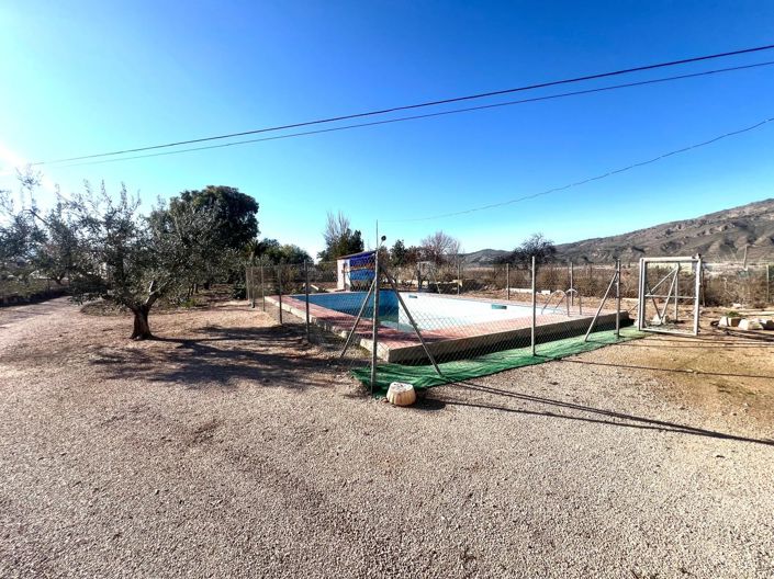 Image No.19-3 Bed Country House for sale