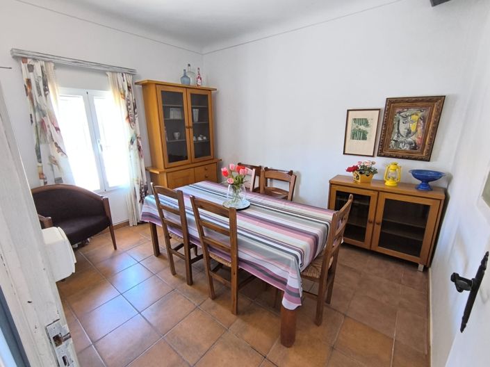 Image No.21-5 Bed Townhouse for sale