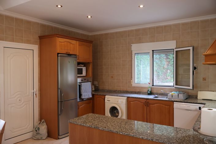 Image No.18-3 Bed Villa for sale