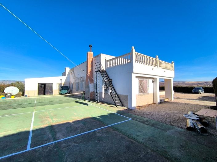 Image No.4-4 Bed Villa for sale