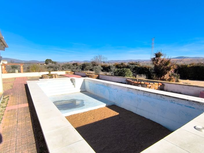 Image No.6-4 Bed Villa for sale