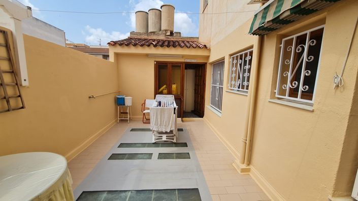 Image No.7-4 Bed Townhouse for sale