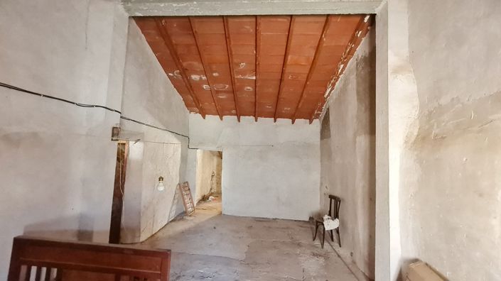 Image No.12-4 Bed Townhouse for sale