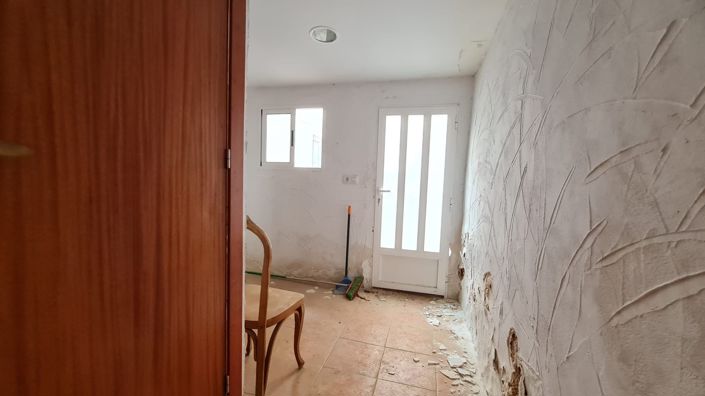 Image No.23-4 Bed Townhouse for sale