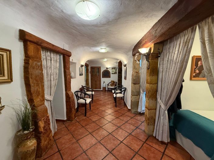 Image No.14-5 Bed Country House for sale