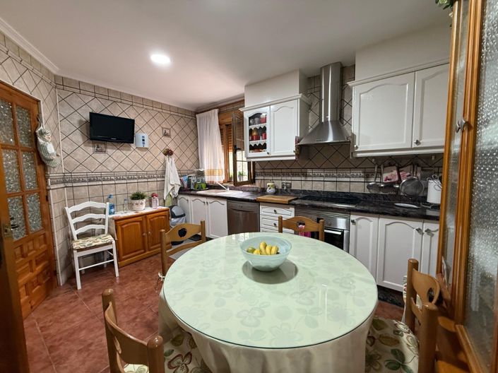 Image No.6-Maison de campagne de 5 chambres à vendre à Elda