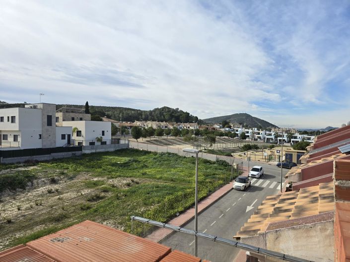 Image No.16-3 Bed Townhouse for sale