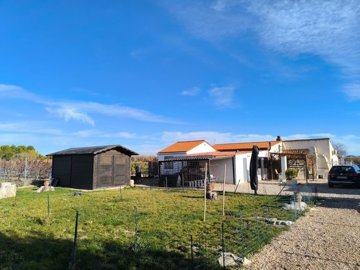 d698da380d61e9698da380d6206