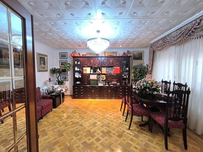 Image No.4-Villa de 4 chambres à vendre à Sax