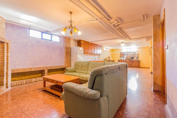 Image No.22-Villa de 7 chambres à vendre à Yecla