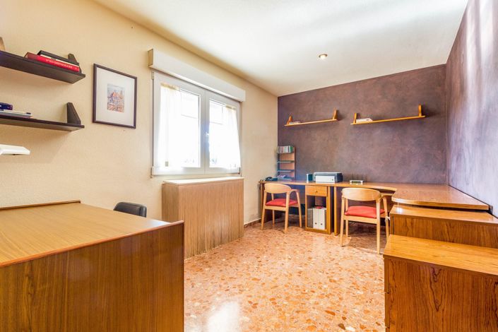 Image No.5-7 Bed Villa for sale