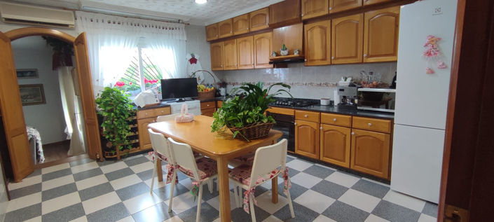 Image No.10-Villa de 4 chambres à vendre à Sax